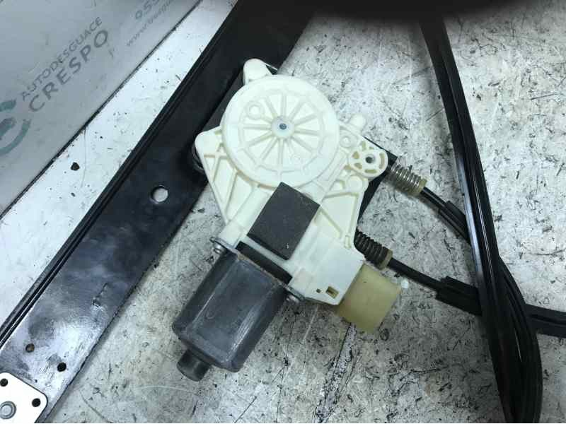 ELEVALUNAS DELANTERO DERECHO  - imagen 4