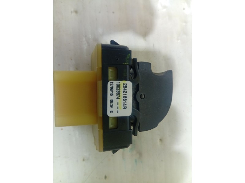 MANDO ELEVALUNAS TRASERO DERECHO 254218614R 10023874  - imagen 3