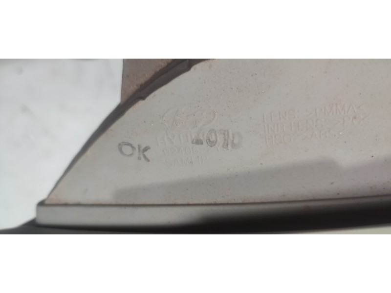 PILOTO TRASERO DERECHO INTERIOR 924062Y0  - imagen 3