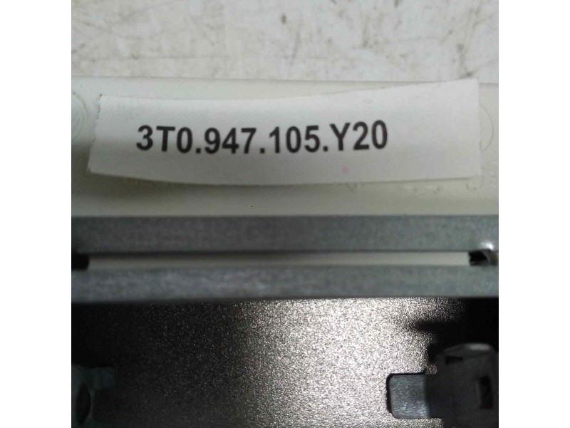 LUZ INTERIOR 3T0947105Y20  - imagen 2