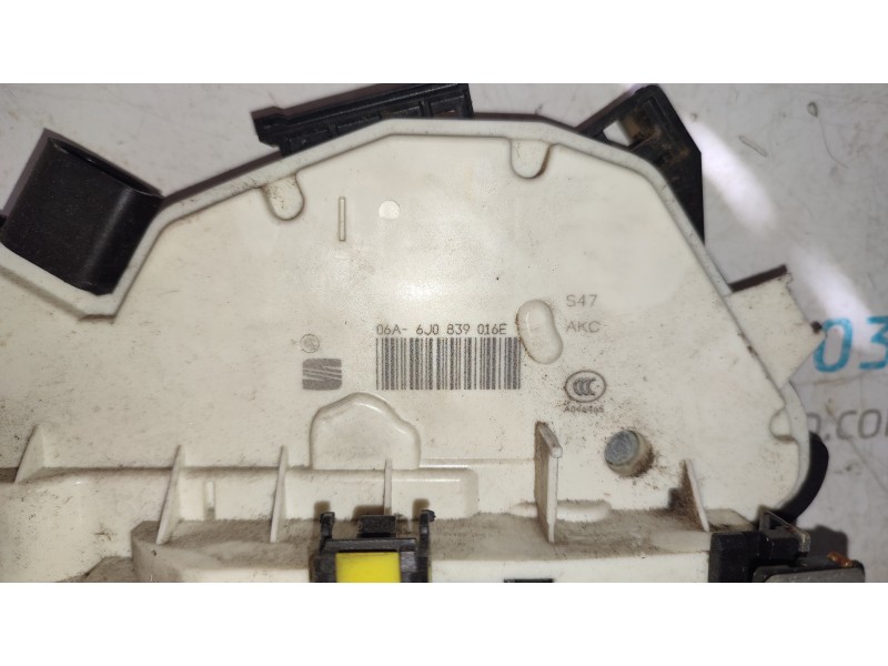 CERRADURA PUERTA TRASERA DERECHA 6J0839016E  - imagen 4