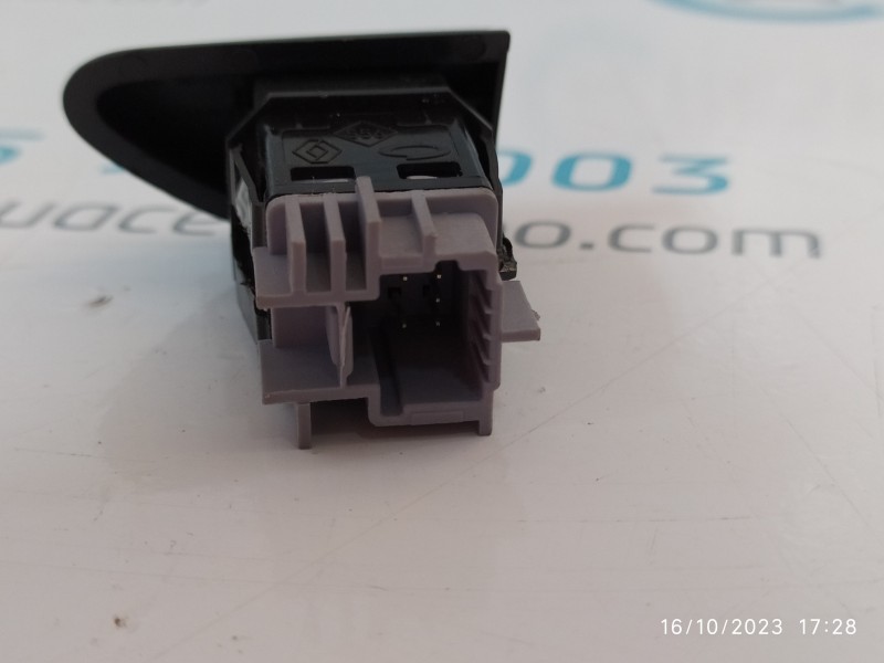 INTERRUPTOR 252103678R  - imagen 2