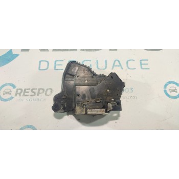 CERRADURA PUERTA DELANTERA DERECHA A046693 