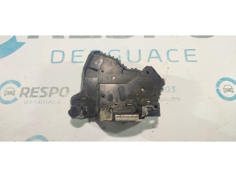 CERRADURA PUERTA DELANTERA DERECHA A046693  - imagen 1