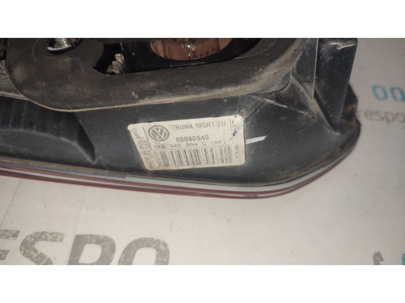 PILOTO TRASERO DERECHO INTERIOR 5K0945094G  - imagen 2