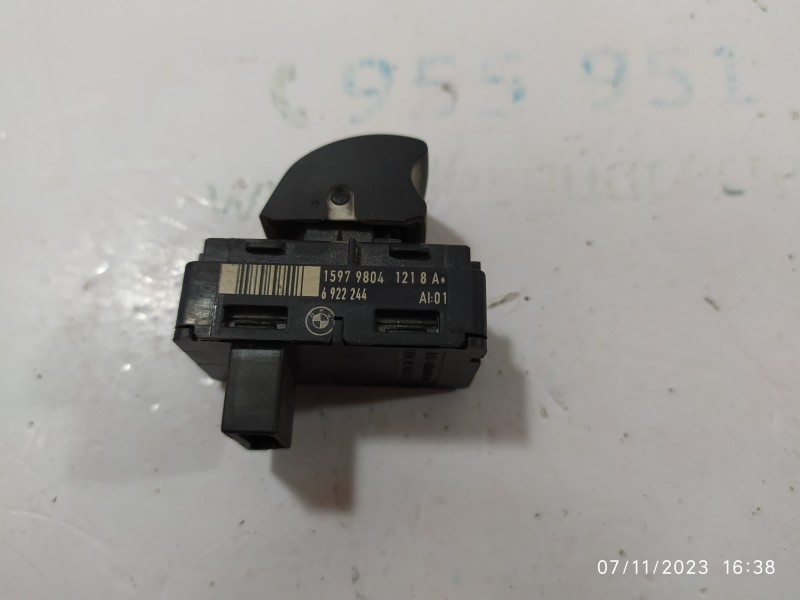 MANDO ELEVALUNAS TRASERO IZQUIERDO 6922244  - imagen 1