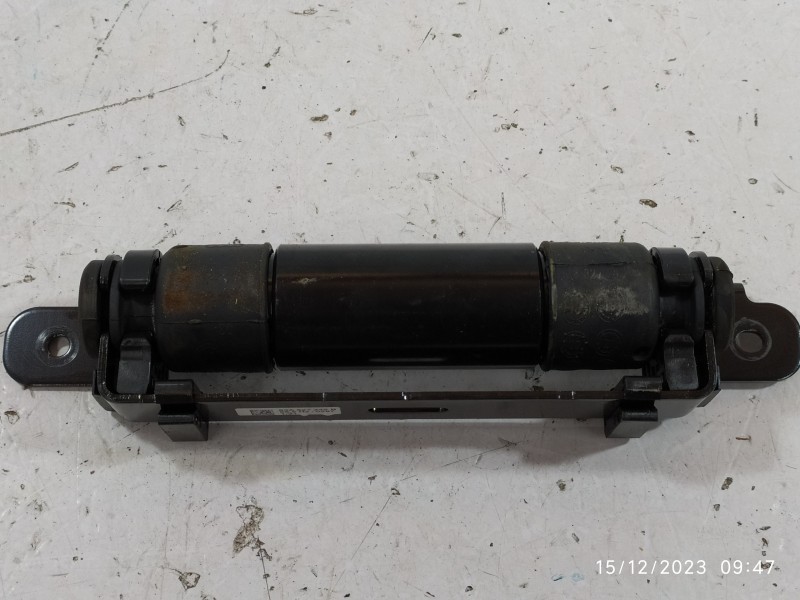 CONTRAPESO 83A827242B  - imagen 1