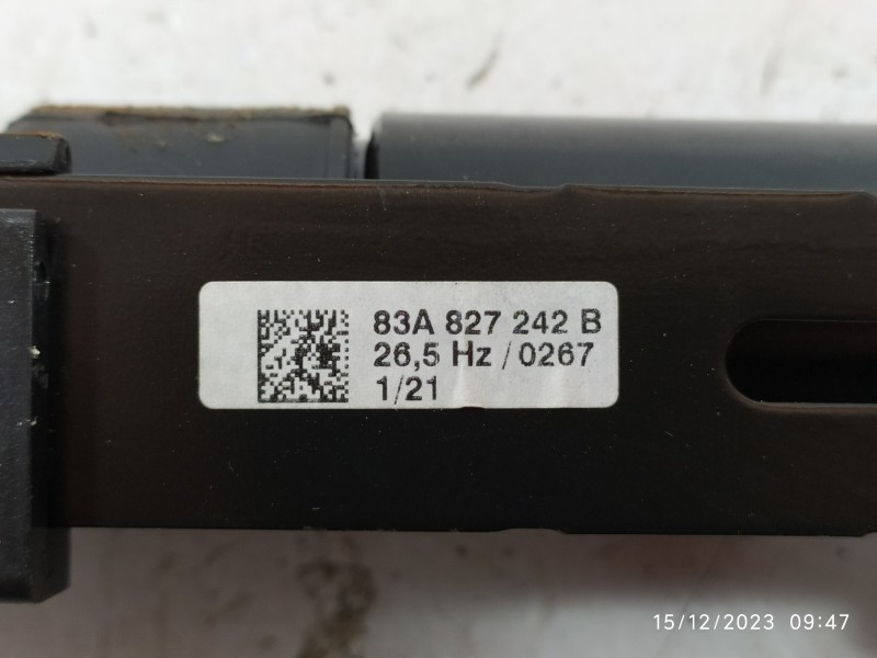 CONTRAPESO 83A827242B  - imagen 2