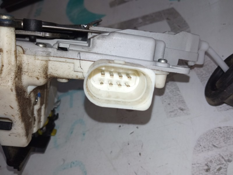 CERRADURA PUERTA TRASERA IZQUIERDA 8E0839015A  - imagen 4