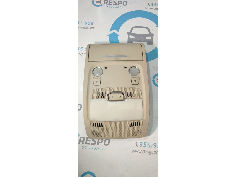 LUZ INTERIOR 8T0947135B  - imagen 1