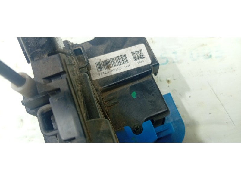 CERRADURA PUERTA TRASERA DERECHA 81420A2100  - imagen 2