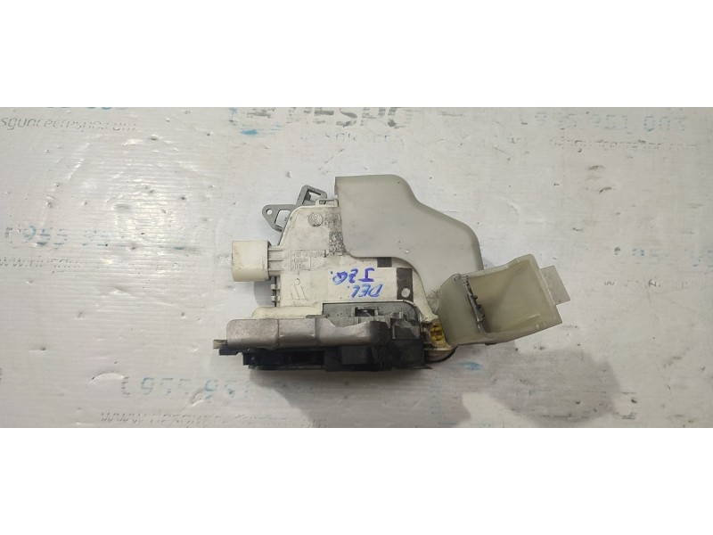 CERRADURA PUERTA DELANTERA IZQUIERDA 8J1837015F  - imagen 1