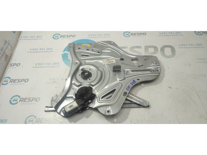 ELEVALUNAS DELANTERO DERECHO 824802Y000  - imagen 1