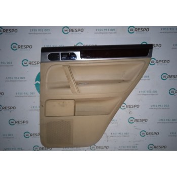 GUARNECIDO PUERTA TRASERA DERECHA 