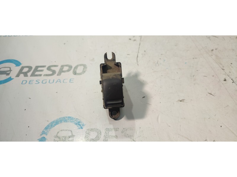 MANDO ELEVALUNAS DELANTERO DERECHO  - imagen 1