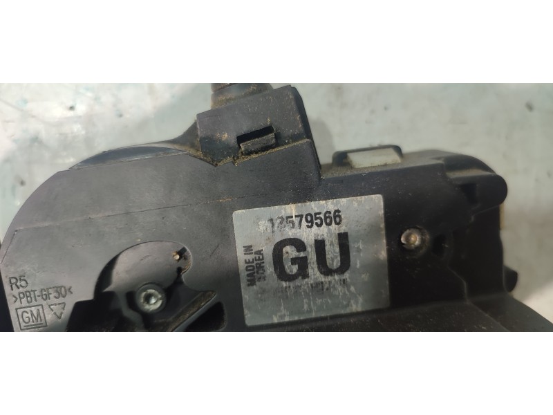 CERRADURA PUERTA TRASERA DERECHA 13579566  - imagen 2