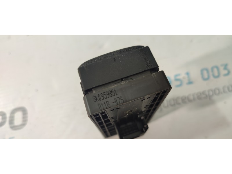 MANDO ELEVALUNAS DELANTERO IZQUIERDO 8K0959851  - imagen 2