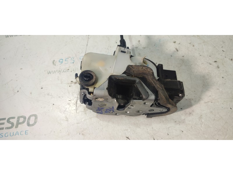 CERRADURA PUERTA TRASERA DERECHA 13579566  - imagen 3