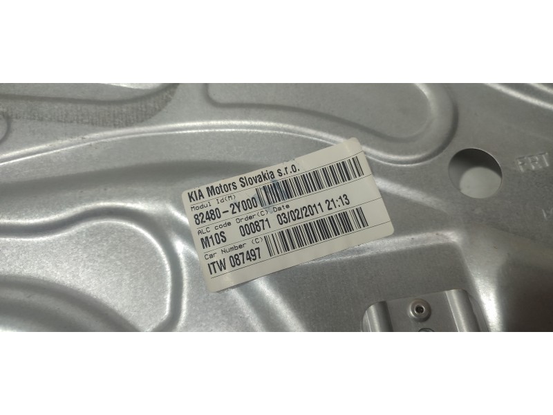 ELEVALUNAS DELANTERO DERECHO 824802Y000  - imagen 2