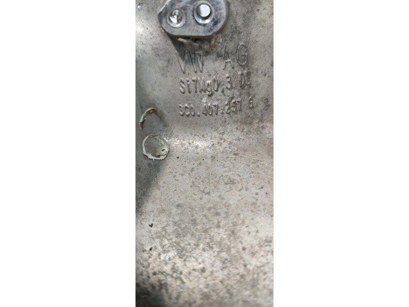 MANGUETA DELANTERA IZQUIERDA 3C0407257C  - imagen 2