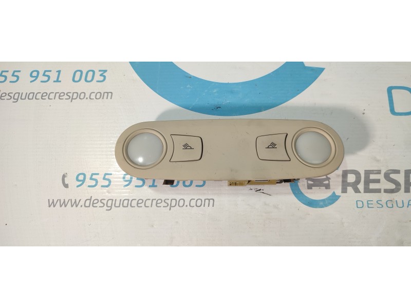 LUZ INTERIOR 8T0947111  - imagen 1