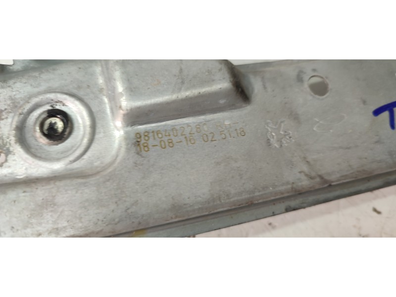 ELEVALUNAS TRASERO DERECHO 9816402080  - imagen 2