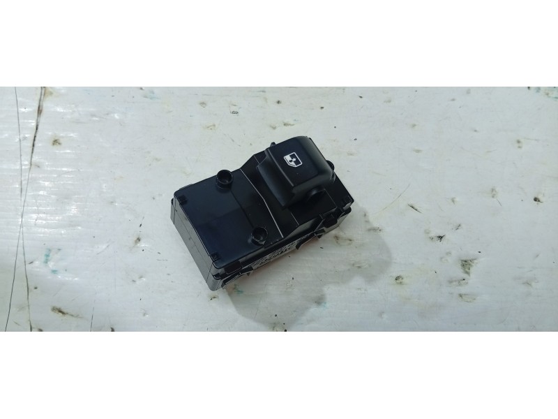 MANDO ELEVALUNAS TRASERO IZQUIERDO 93580J7050  - imagen 1