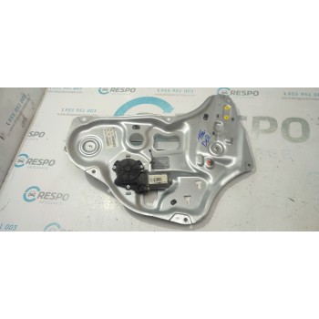 ELEVALUNAS TRASERO DERECHO 834802Y010 