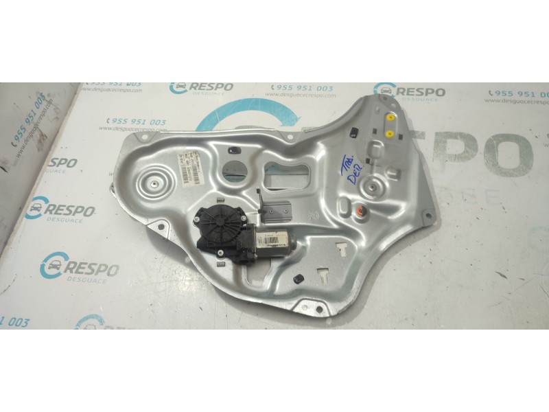 ELEVALUNAS TRASERO DERECHO 834802Y010  - imagen 1