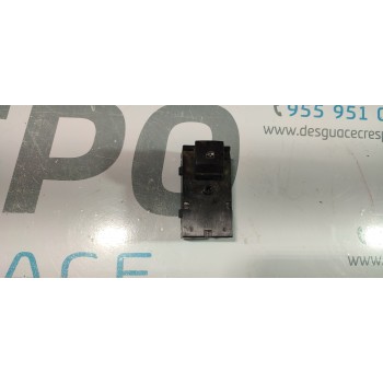 MANDO ELEVALUNAS TRASERO DERECHO 13408452 