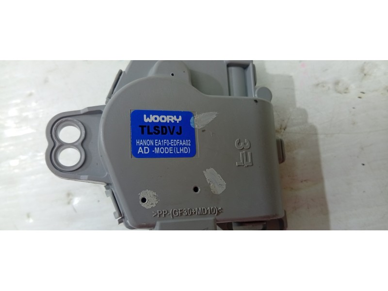 MOTOR APERTURA TRAMPILLAS CLIMATIZADOR EA1F0EDFAA02  - imagen 2