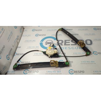 ELEVALUNAS DELANTERO DERECHO 8K0959802 