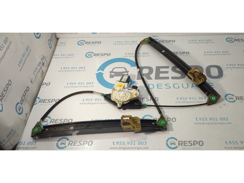 ELEVALUNAS DELANTERO DERECHO 8K0959802  - imagen 1