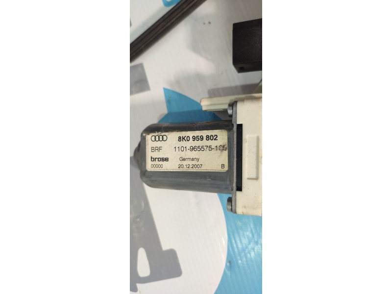 ELEVALUNAS DELANTERO DERECHO 8K0959802  - imagen 2