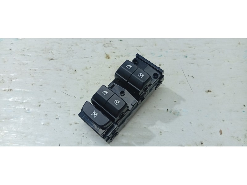 MANDO ELEVALUNAS DELANTERO IZQUIERDO 93570J7000  - imagen 1