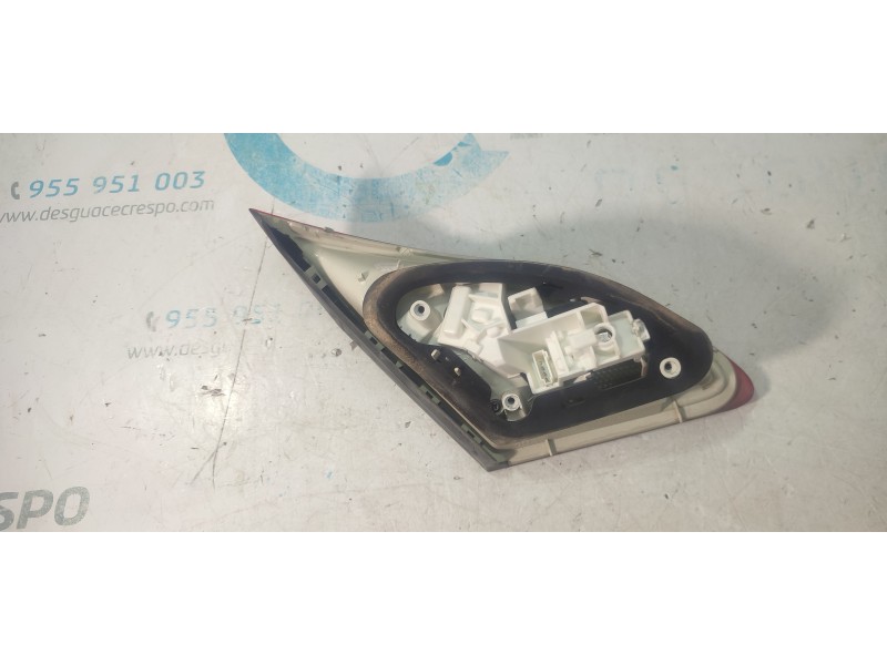 PILOTO TRASERO DERECHO INTERIOR  - imagen 2