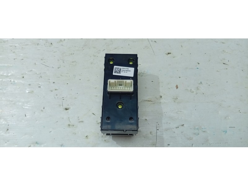 MANDO ELEVALUNAS DELANTERO IZQUIERDO 93570J7000  - imagen 3