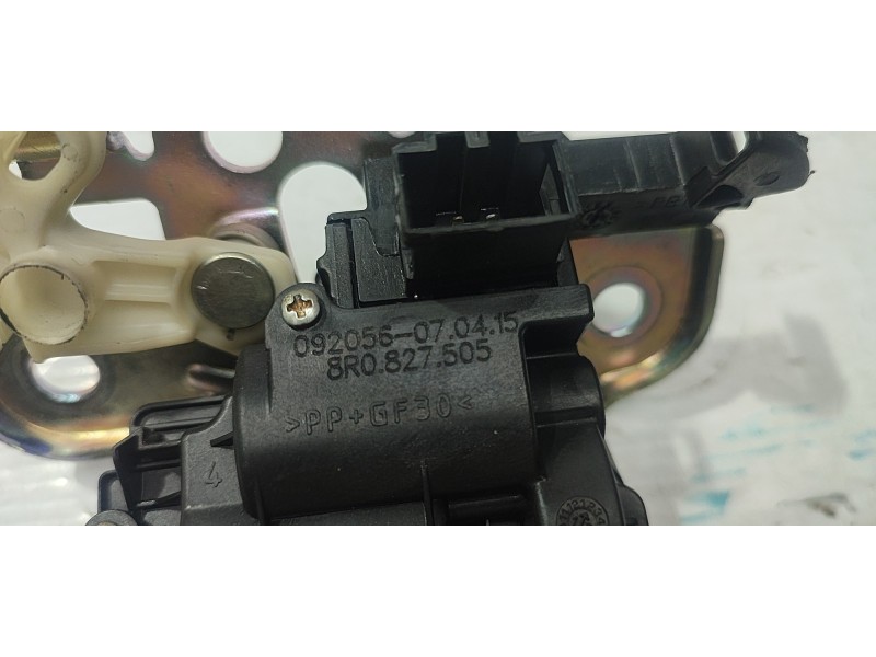 CERRADURA MALETERO / PORTON 8R0827505  - imagen 3