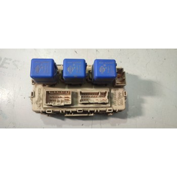 CAJA RELES / FUSIBLES 