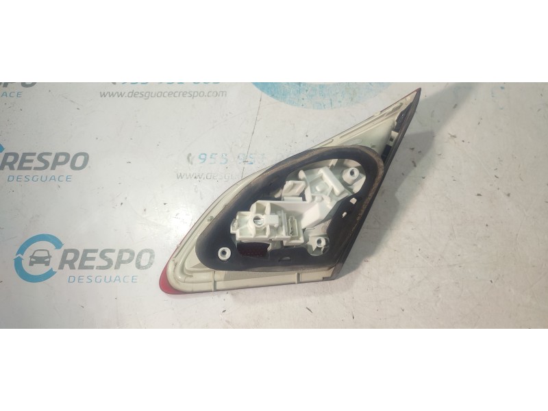 PILOTO TRASERO IZQUIERDO INTERIOR  - imagen 2