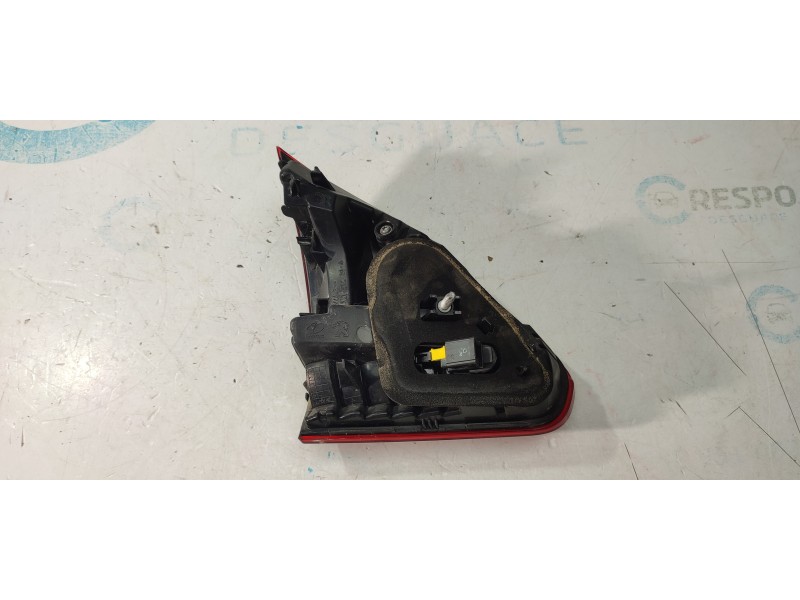 PILOTO TRASERO DERECHO INTERIOR 9814757280  - imagen 2