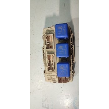 CAJA RELES / FUSIBLES  - miniatura 3