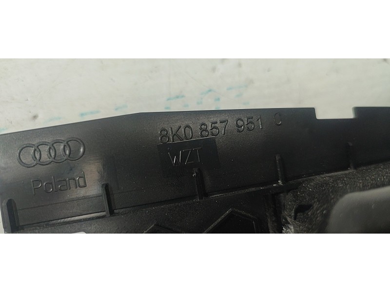 CENICERO 8K0857951C  - imagen 2