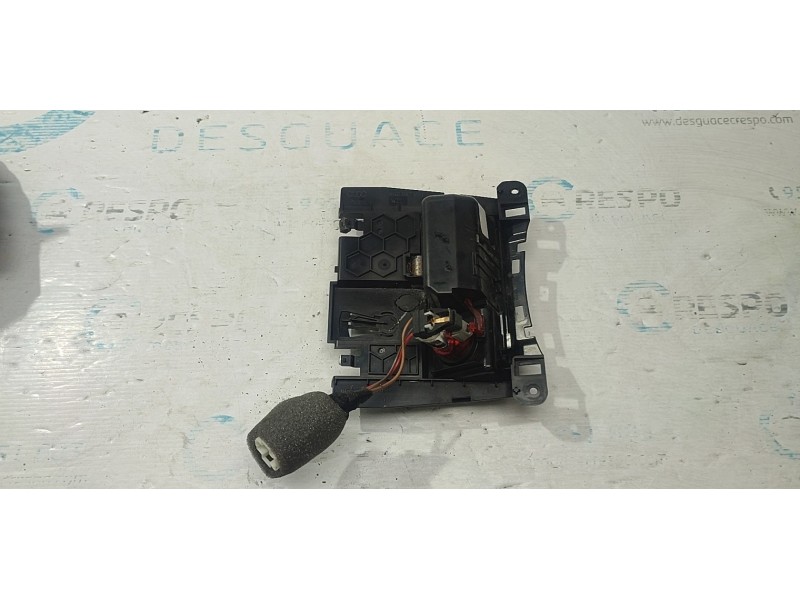 CENICERO 8K0857951C  - imagen 3