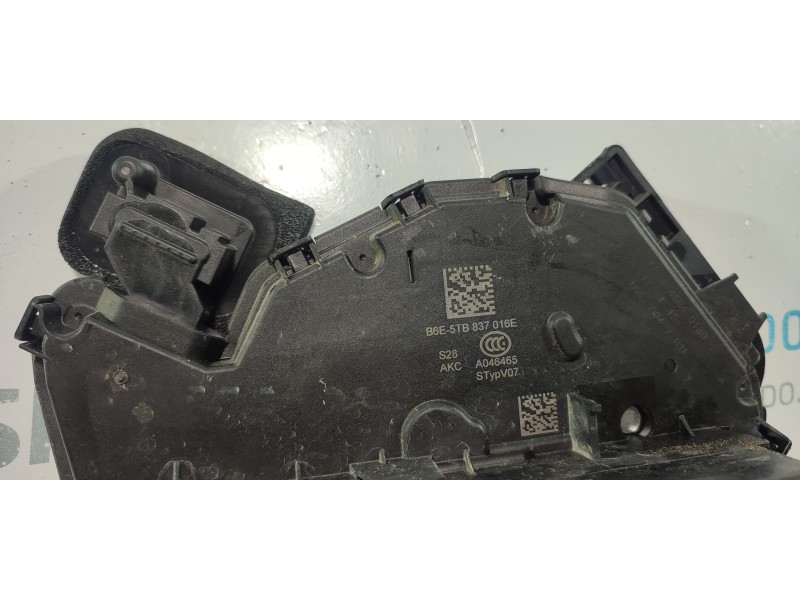 CERRADURA PUERTA DELANTERA DERECHA 5TB837016E  - imagen 4