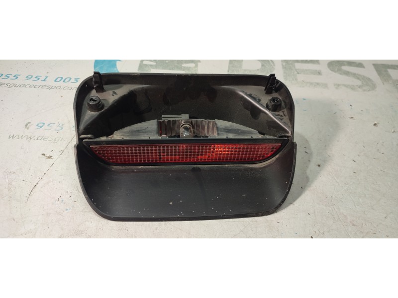 LUZ CENTRAL DE FRENO  - imagen 1