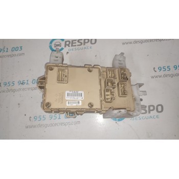 CAJA RELES / FUSIBLES 892210F010 