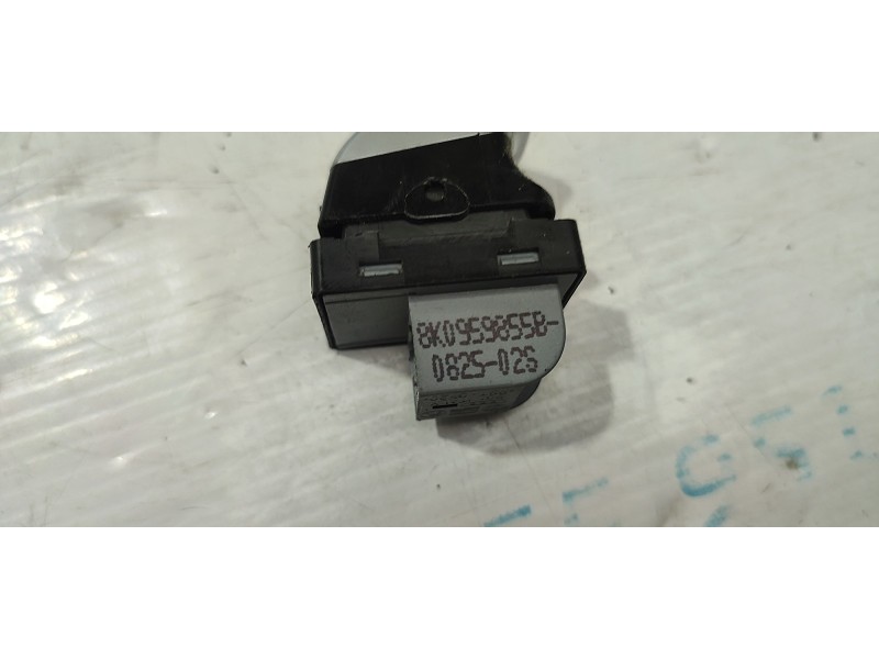 MANDO ELEVALUNAS TRASERO IZQUIERDO 8K0959855B  - imagen 2