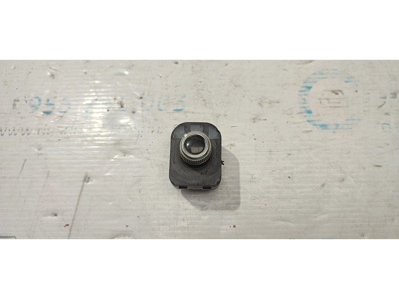 MANDO RETROVISOR 8K0959565F  - imagen 1