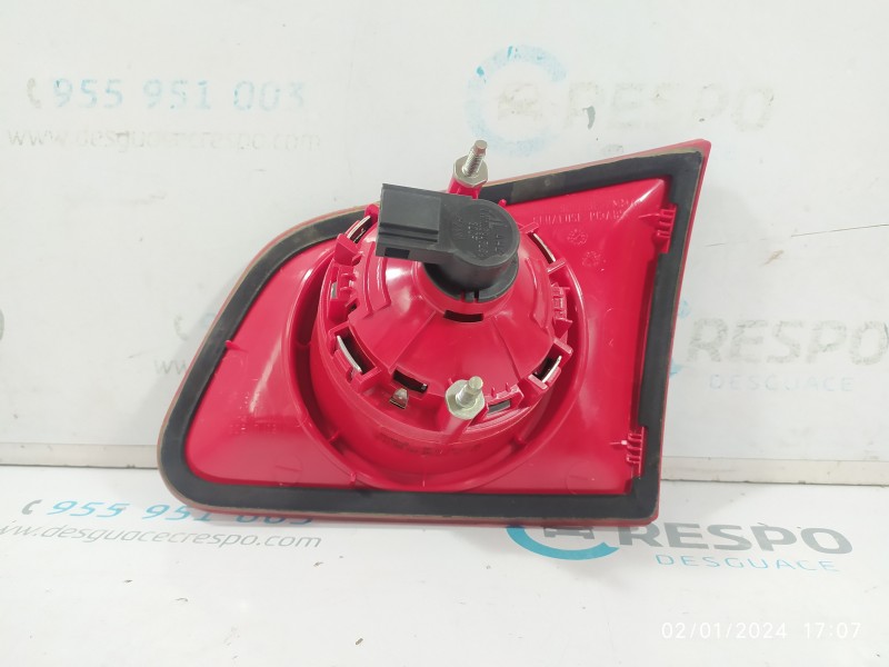 PILOTO TRASERO IZQUIERDO INTERIOR 3C9945093  - imagen 3